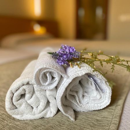 Hostatgeria De Poblet Hotel Ngoại thất bức ảnh